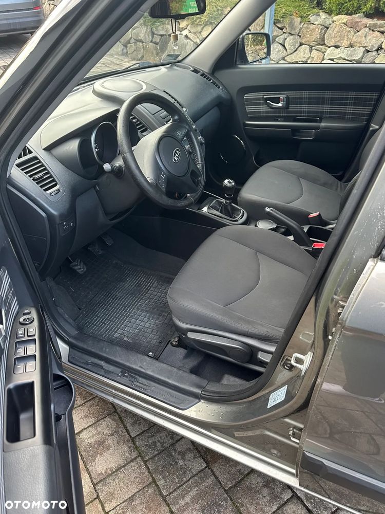 Kia Soul 1.6 CRDi L EU5 - 8