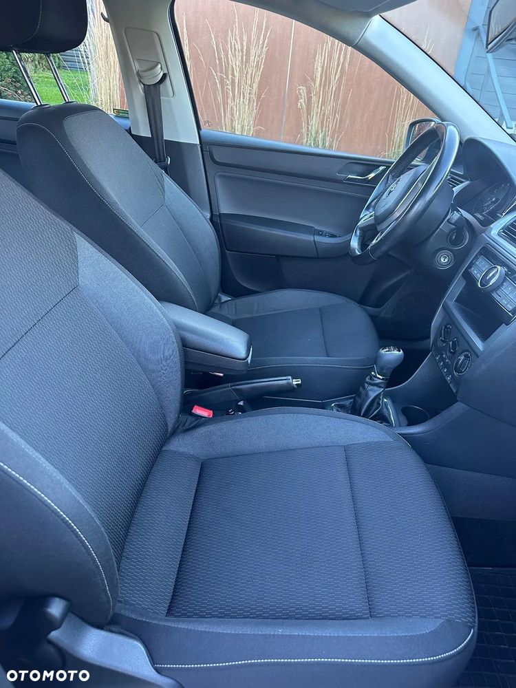 Skoda RAPID 1.2 TSI Style - 19