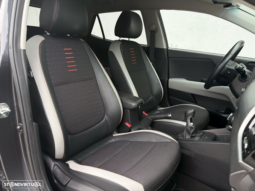 Kia Stonic 1.0 T-GDI Tech - 10