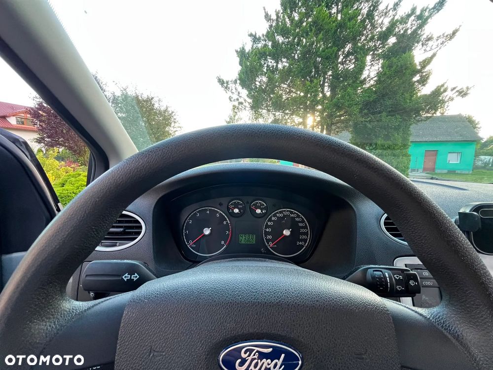 Ford Focus 1.6 Ti-VCT Trend - 11