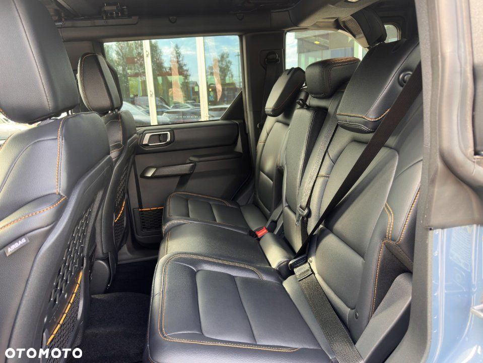 Ford Bronco - 29