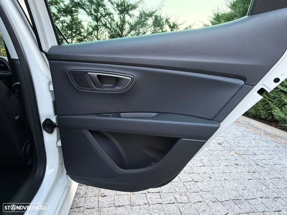 SEAT Leon 2.0 FSI Reference - 23