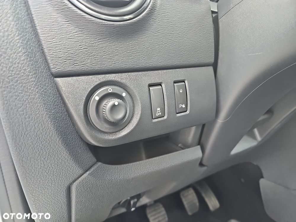 Dacia Lodgy 1.5 Blue dCi Stepway S&S - 13