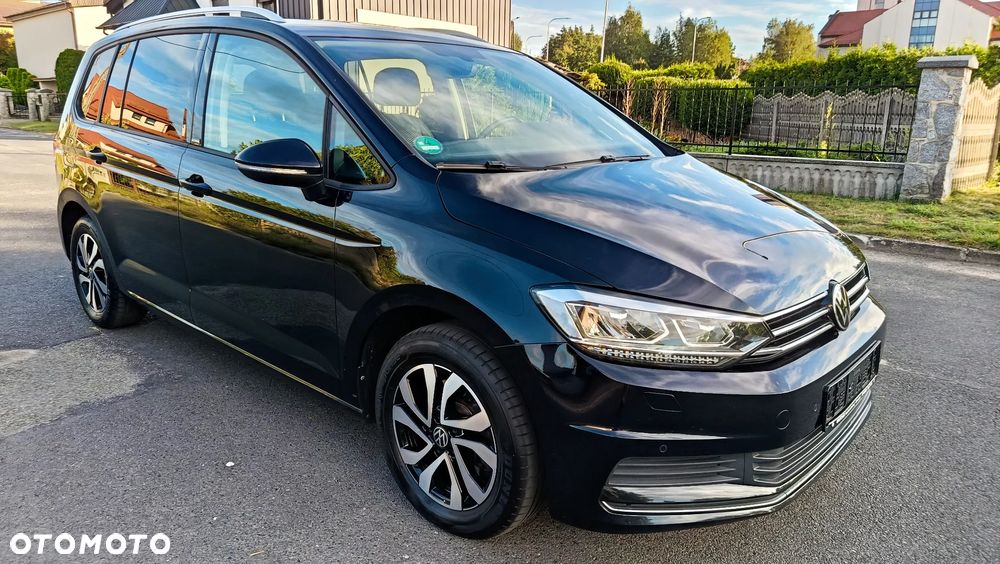 Volkswagen Touran 2.0 TDI SCR DSG ACTIVE - 11