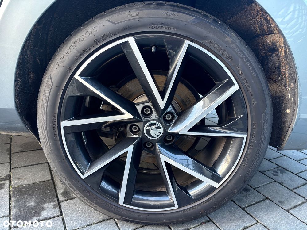 Skoda Superb 1.8 TSI Sportline DSG - 20