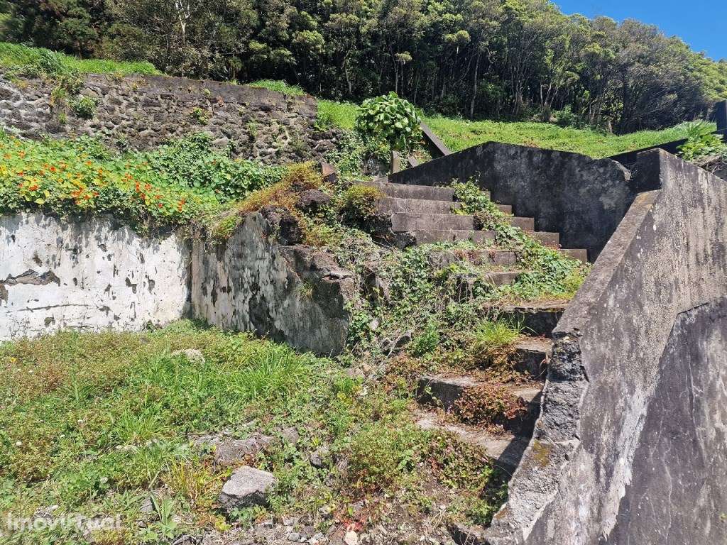 Terreno Urbano com Moradia em Ruína para Construção na Freguesia da... - Grande imagem: 3/10