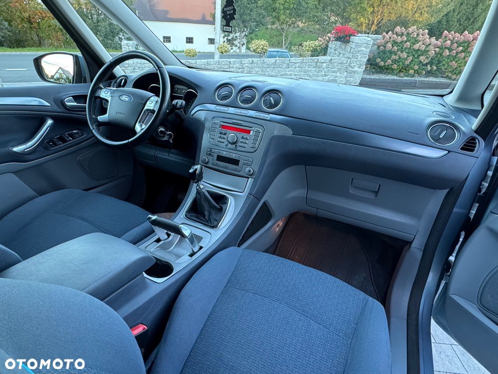 Ford Galaxy - 7