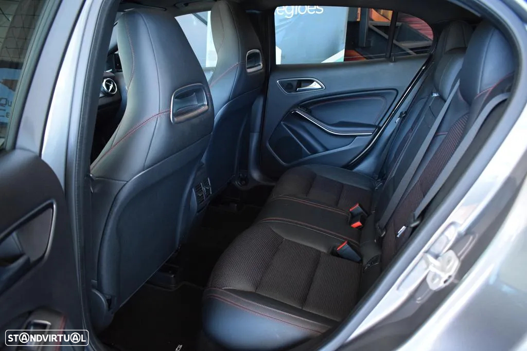 Mercedes-Benz GLA 220 d AMG Line - 37