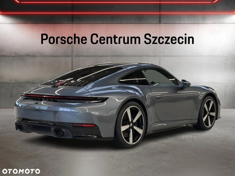 Porsche 911 Carrera S - 5