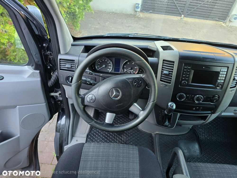 Mercedes-Benz Sprinter - 5