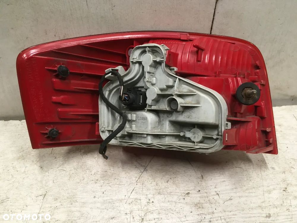 AUDI A3 8P 03- LAMPA TYŁ tylna prawa lewa - 6