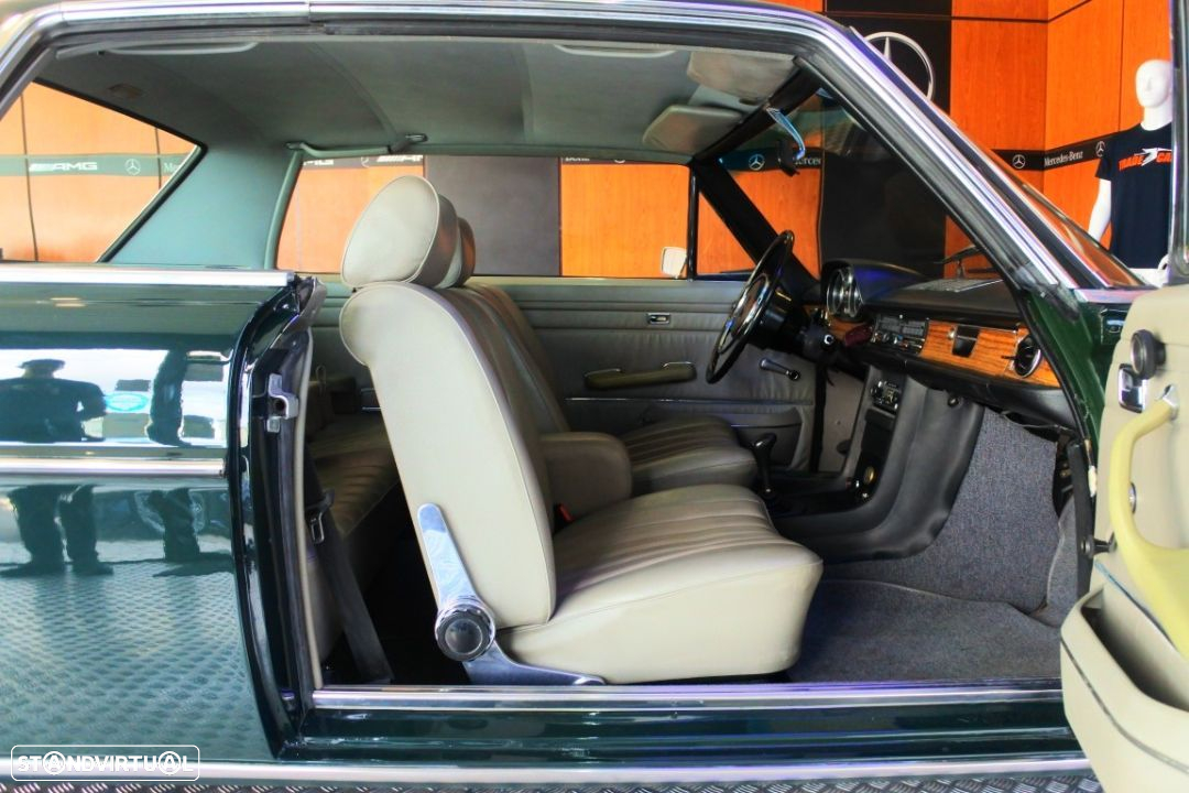Mercedes-Benz 250 - 31