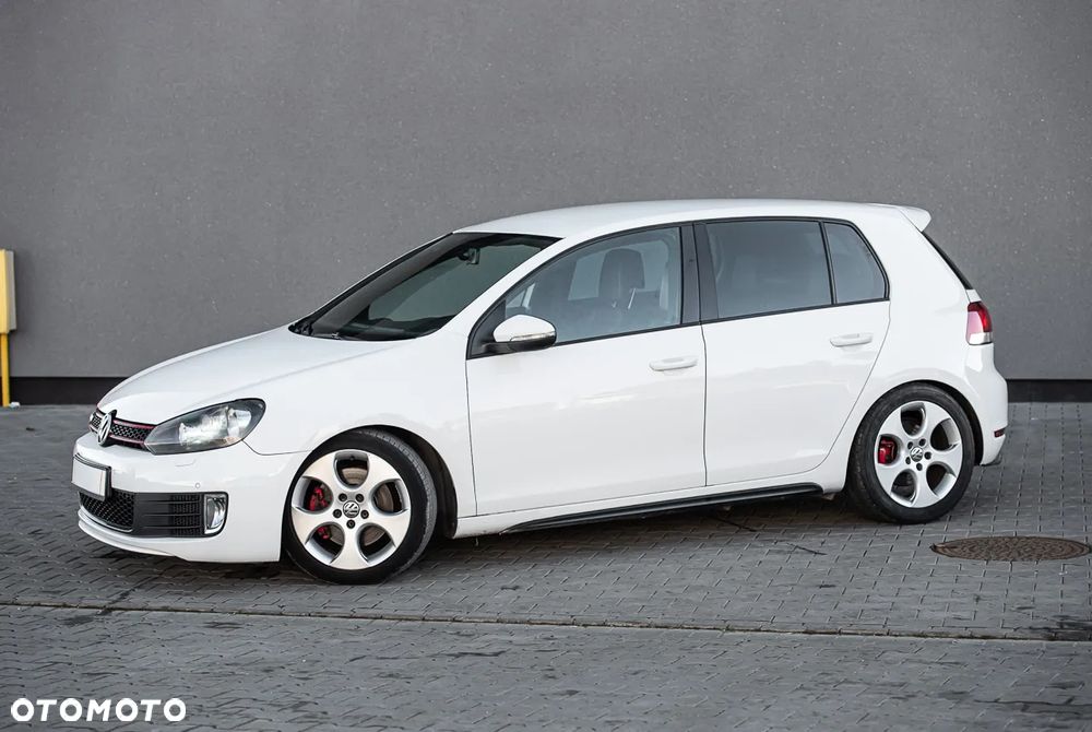 Volkswagen Golf 2.0 GTI - 7