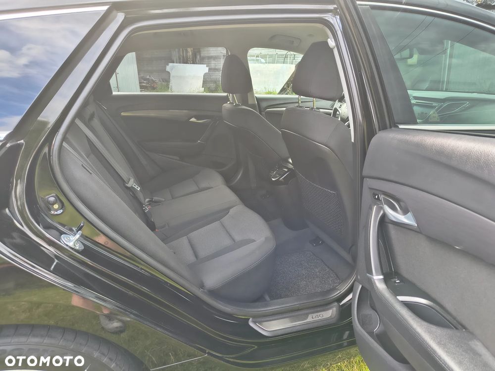 Hyundai i40 Kombi 1.7 CRDi DCT Premium - 14