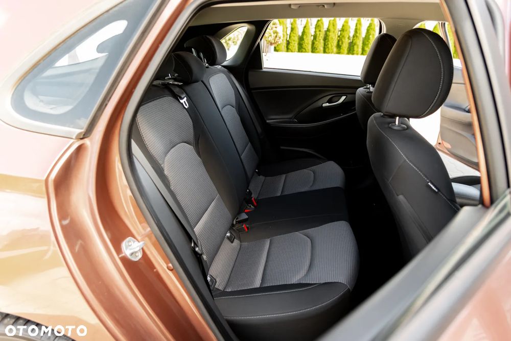 Hyundai i30 1.0 T-GDI Family+ - 20