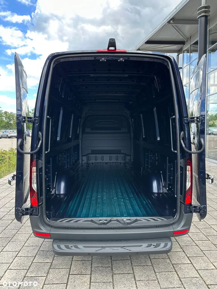 Mercedes-Benz Sprinter - 29