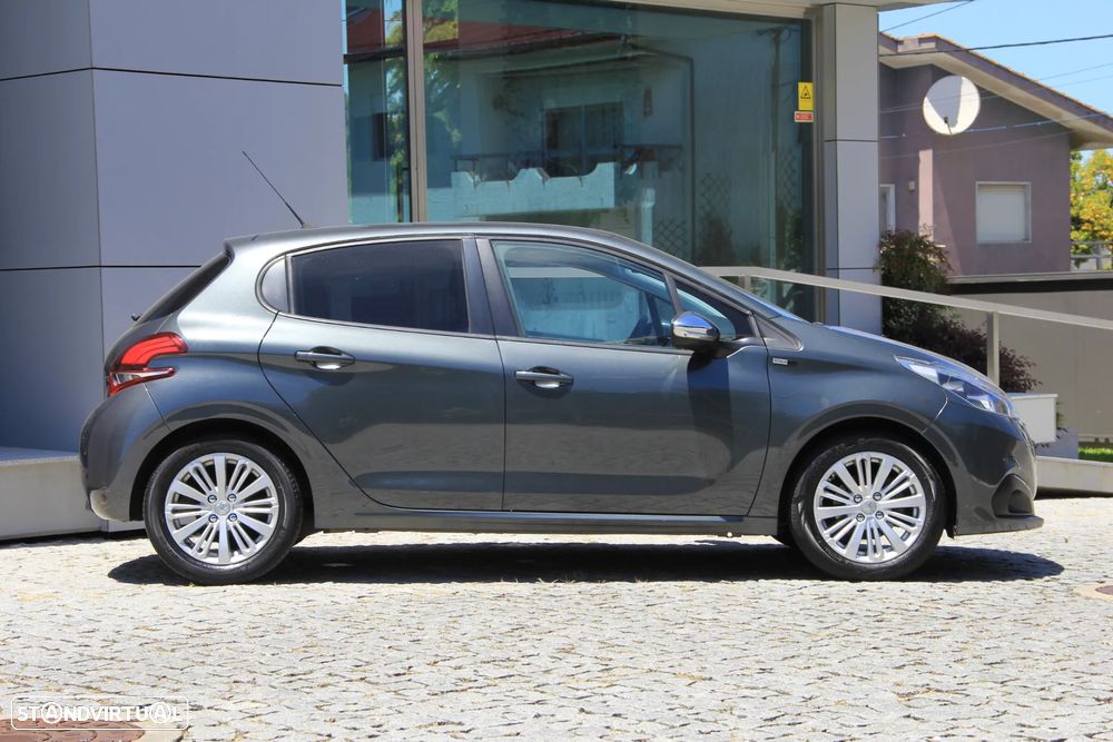 Peugeot 208 1.2 PureTech Style - 2