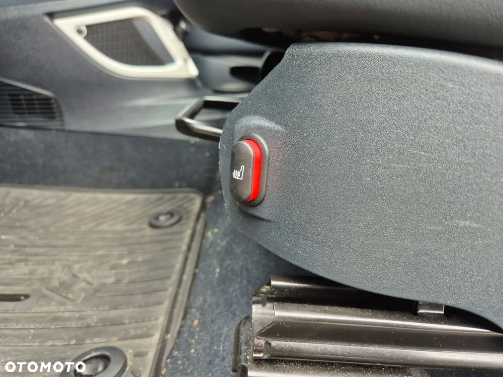 Ford KA 1.2 Titanium - 19