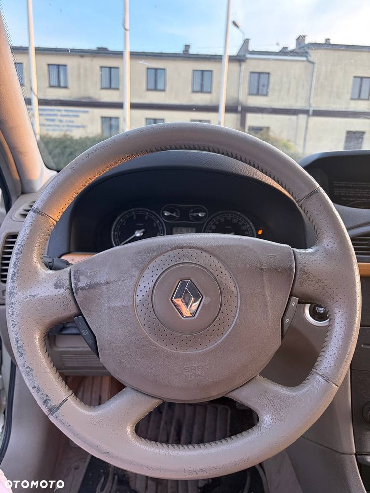 Renault Laguna 2.0T Luxe Privilege - 12