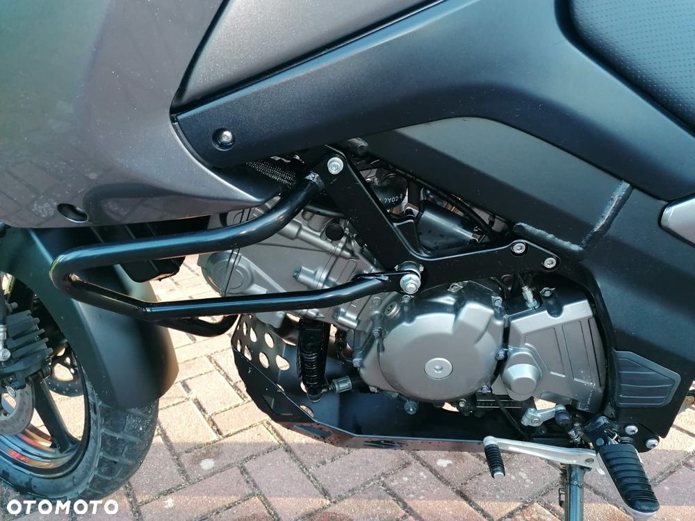 Suzuki V-STROM - 11
