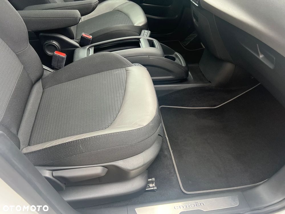 Citroën C4 SpaceTourer - 18
