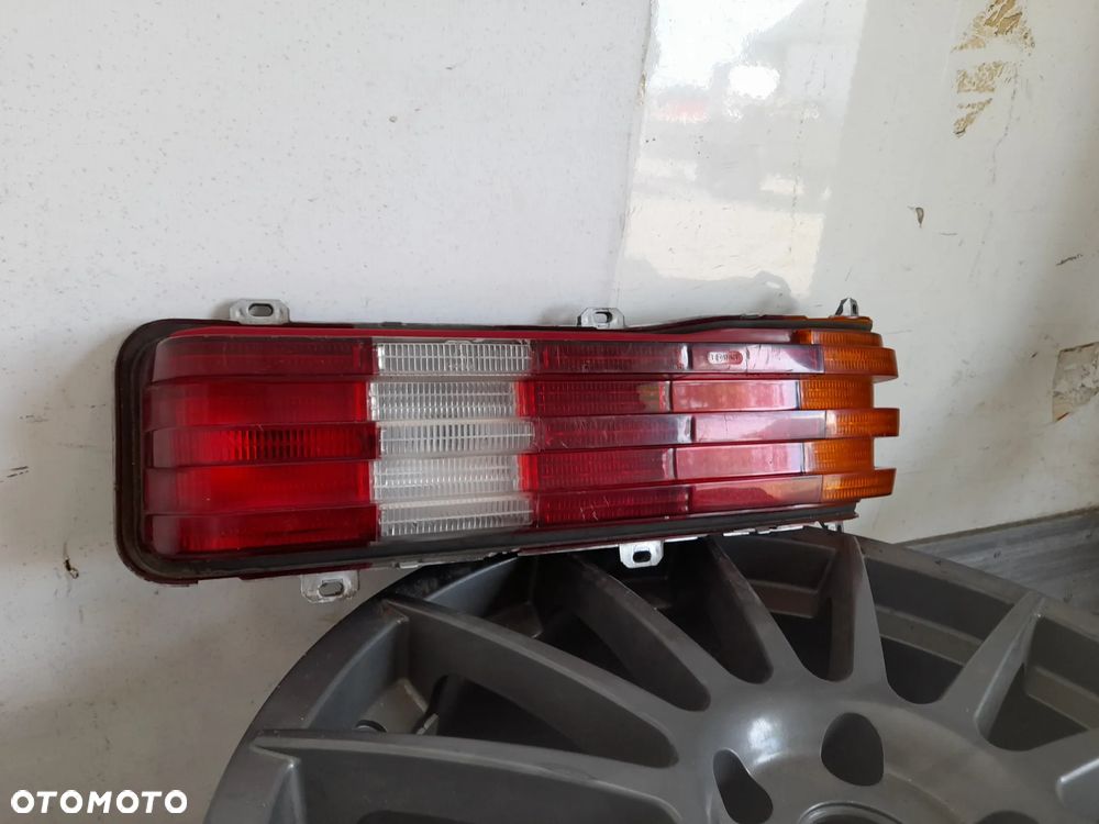 Lampa prawy tył Mercedes W123 Mercedes-Benz 1238200864R - 1