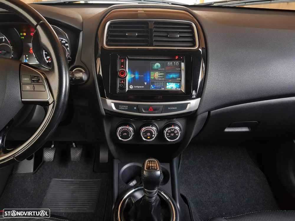 Mitsubishi ASX 1.6 DI-D Tokyo Edition - 17