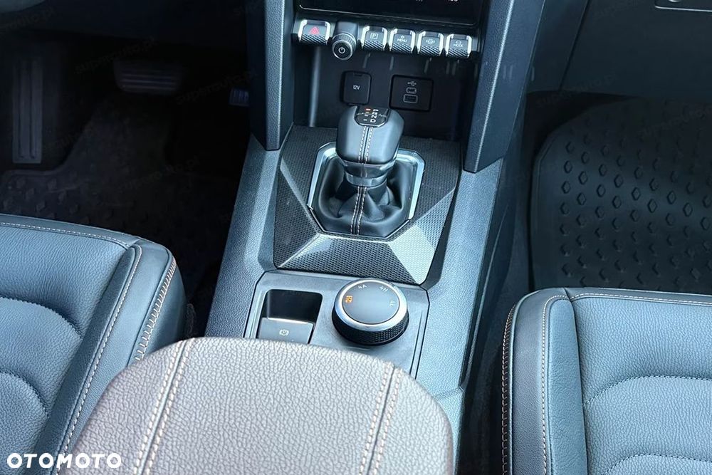 Volkswagen Amarok - 14