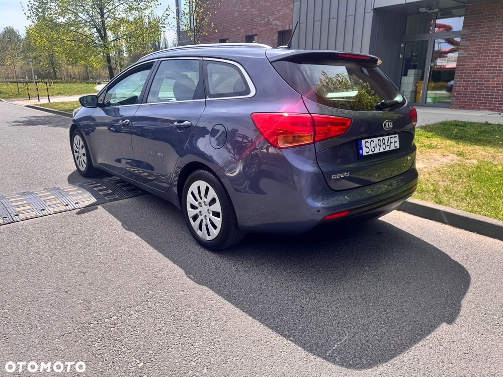 Kia Ceed 1.4 CVVT Attract plus - 3