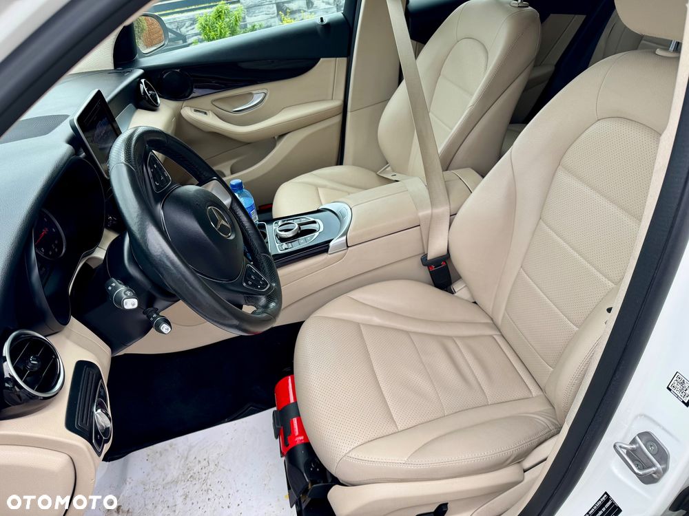 Mercedes-Benz GLC 220 d 4Matic 9G-TRONIC - 5