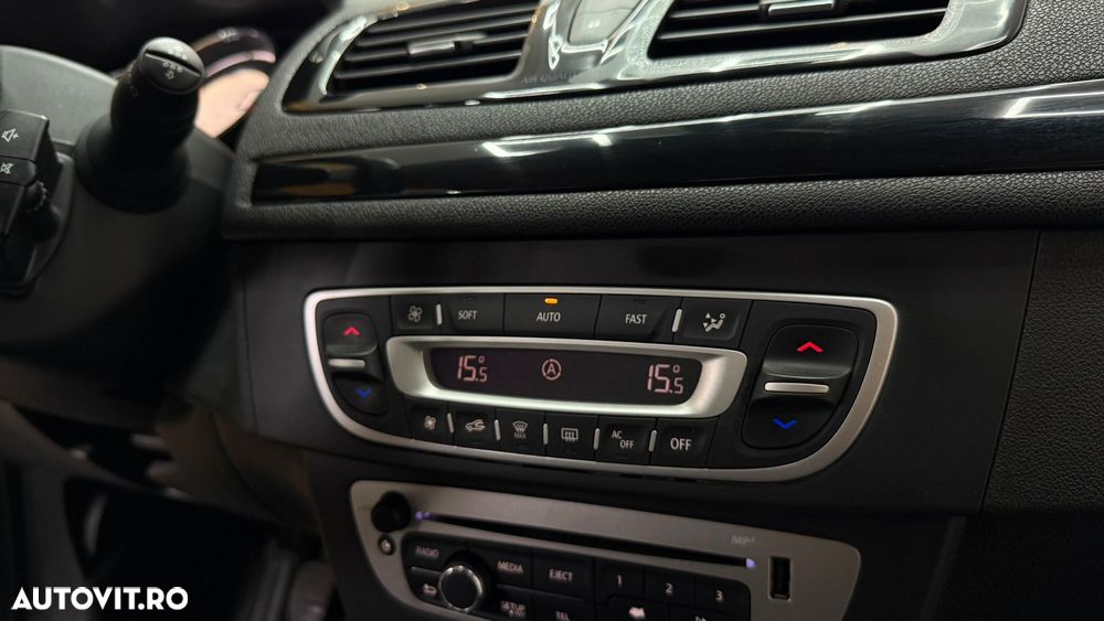 Renault Megane ENERGY dCi 110 Start & Stop Bose Edition - 20