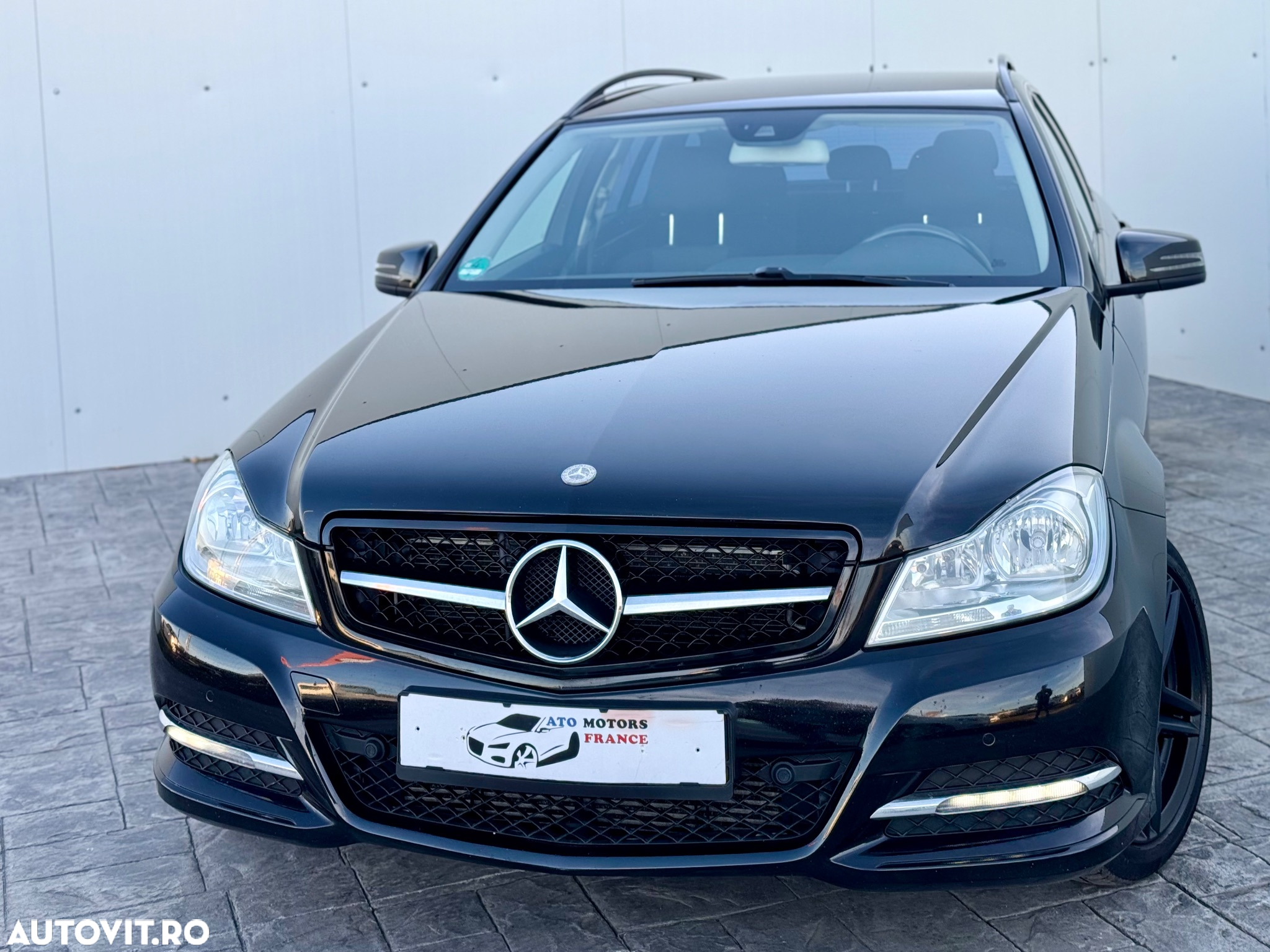 Mercedes-Benz C 200 T CDI DPF (BlueEFFICIENCY) Elegance - 14
