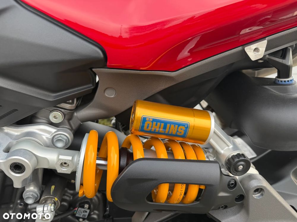 Ducati Streetfighter V2 - 17