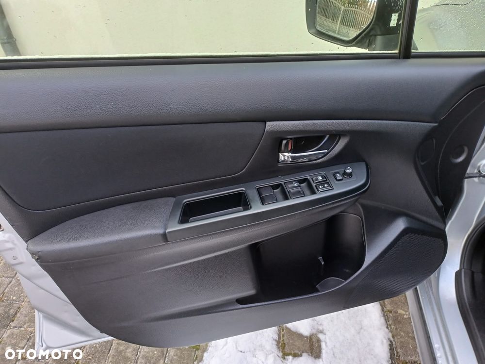 Subaru XV 2.0i Lineartronic Exclusive - 25