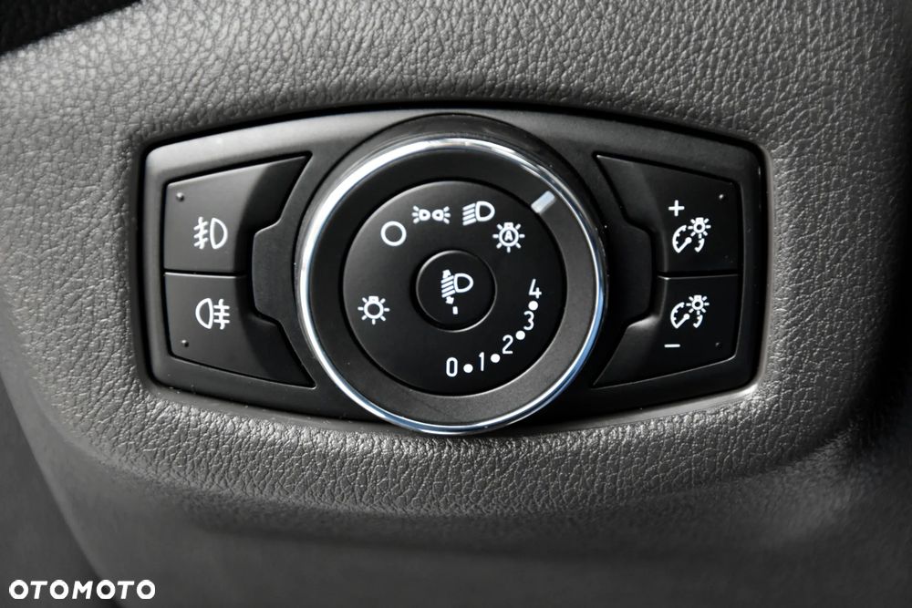 Ford Tourneo Connect - 27