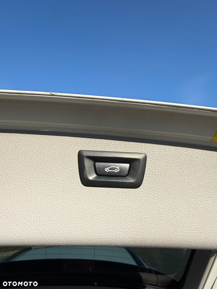 BMW Seria 3 - 25