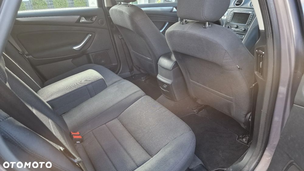 Ford Mondeo 2.0 TDCi Titanium - 19