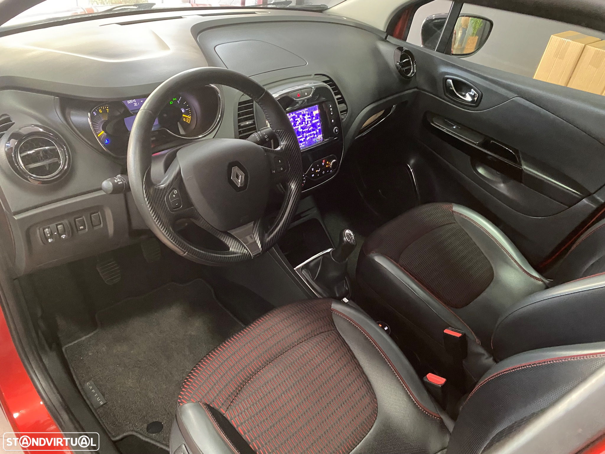 Renault Captur 0.9 TCE Exclusive XMOD - 16