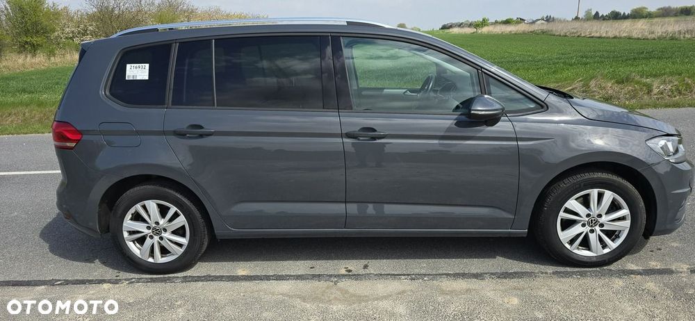 Volkswagen Touran - 3