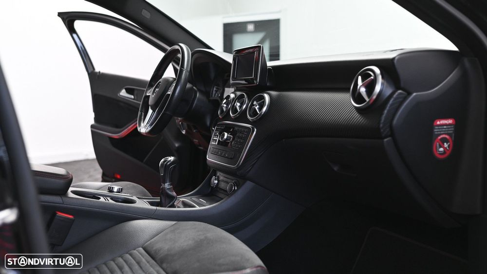 Mercedes-Benz A 180 CDI BE Edition AMG Line - 11