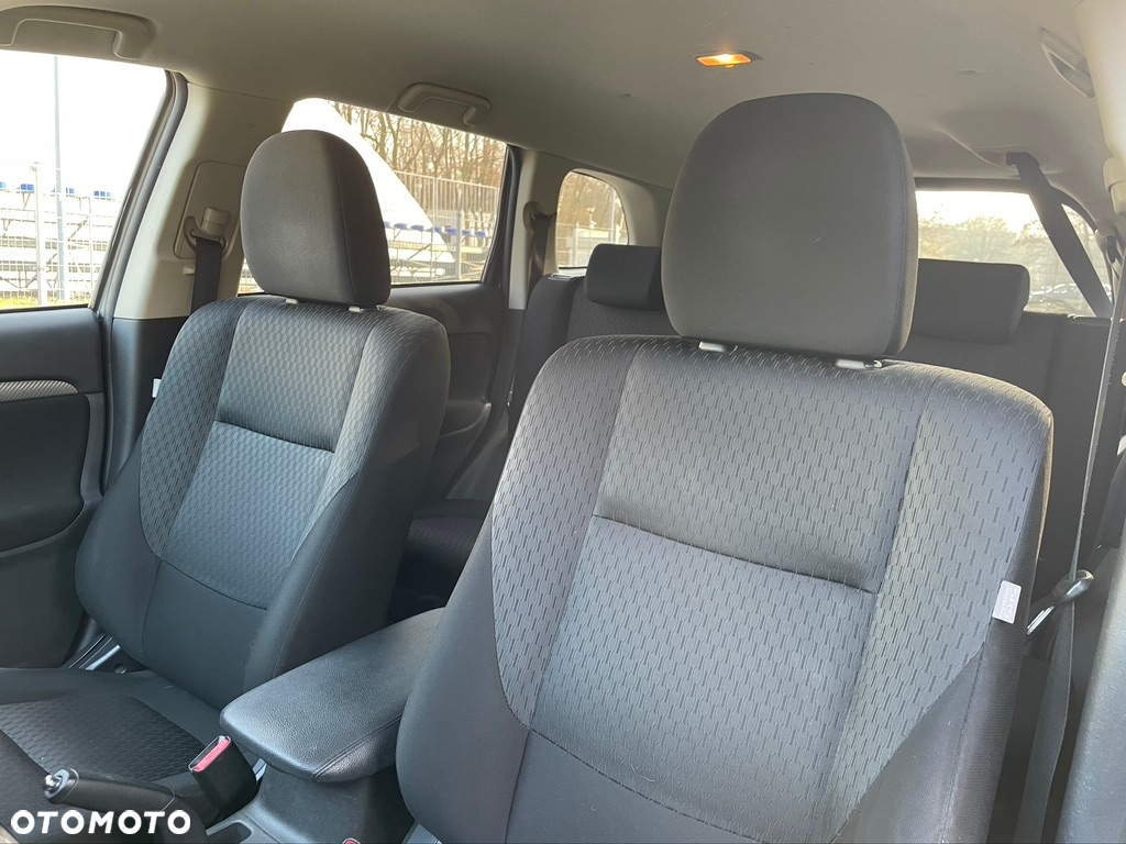 Mitsubishi Outlander 2.2 DID Intense + - 7