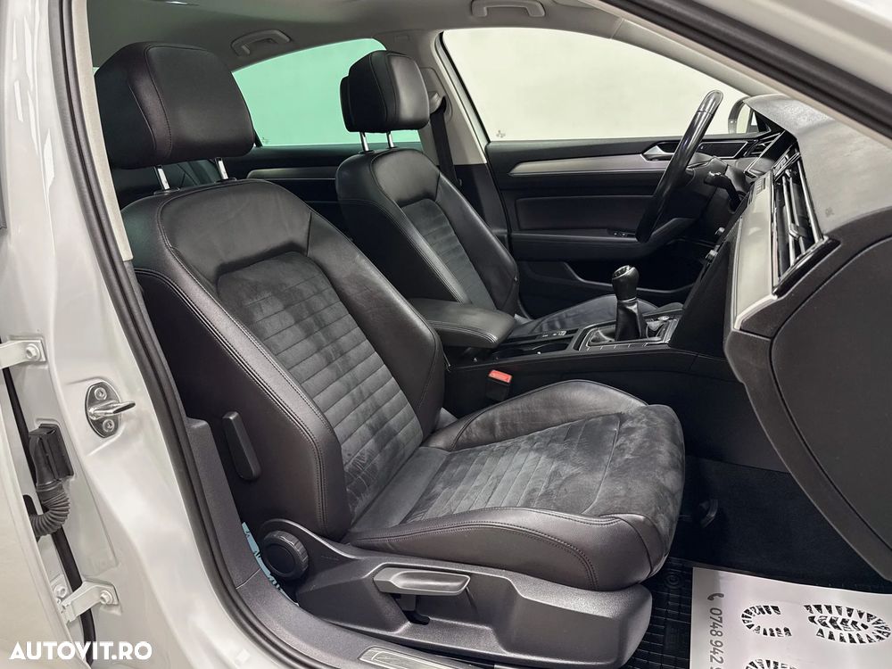 Volkswagen Passat 2.0 TDI R Executive - 17