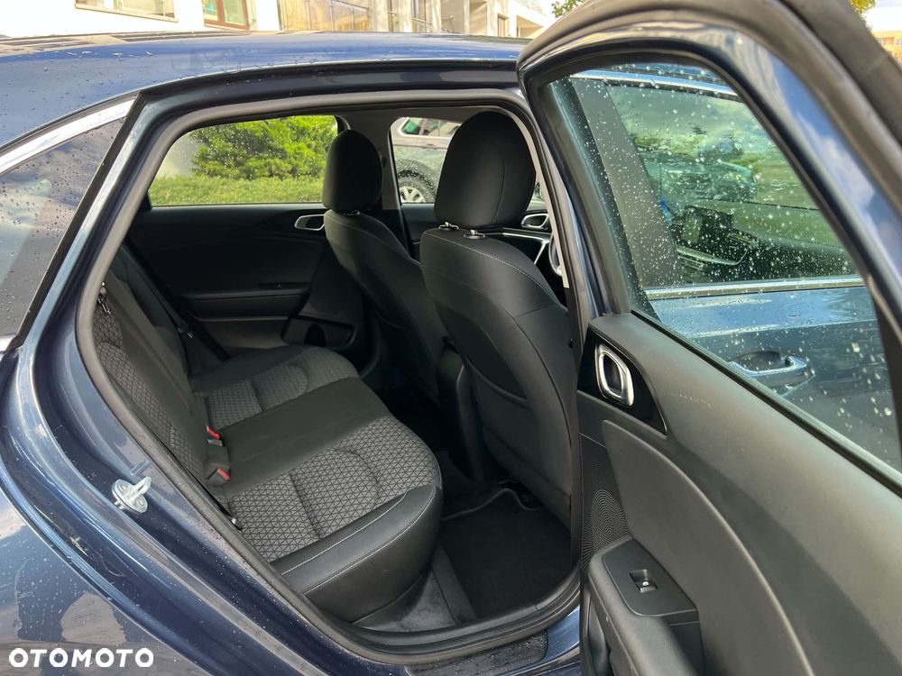 Kia Ceed 1.6 CRDi SCR L - 10