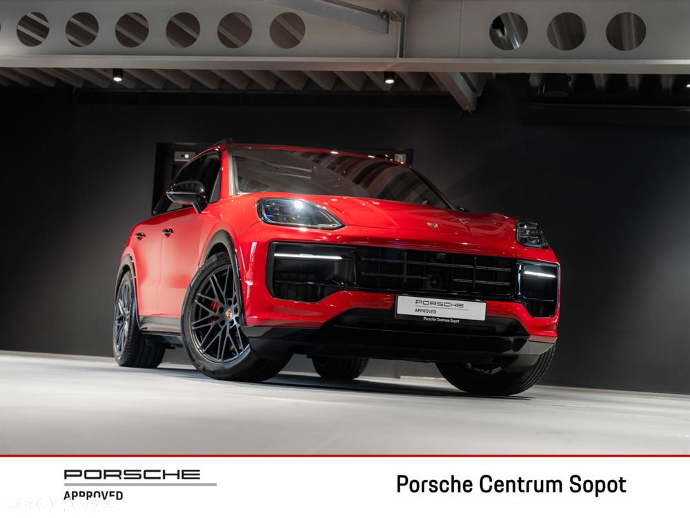 Porsche Cayenne GTS - 13
