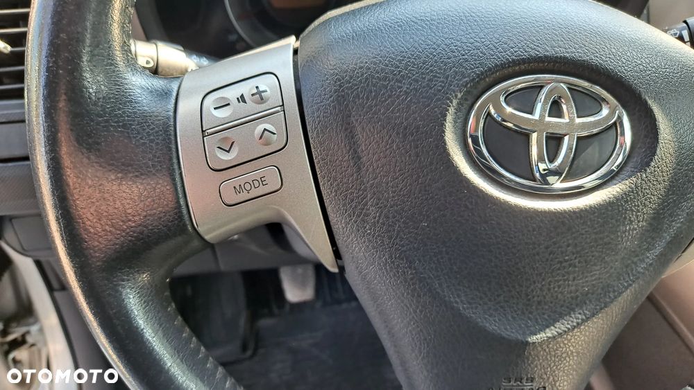 Toyota Auris - 14