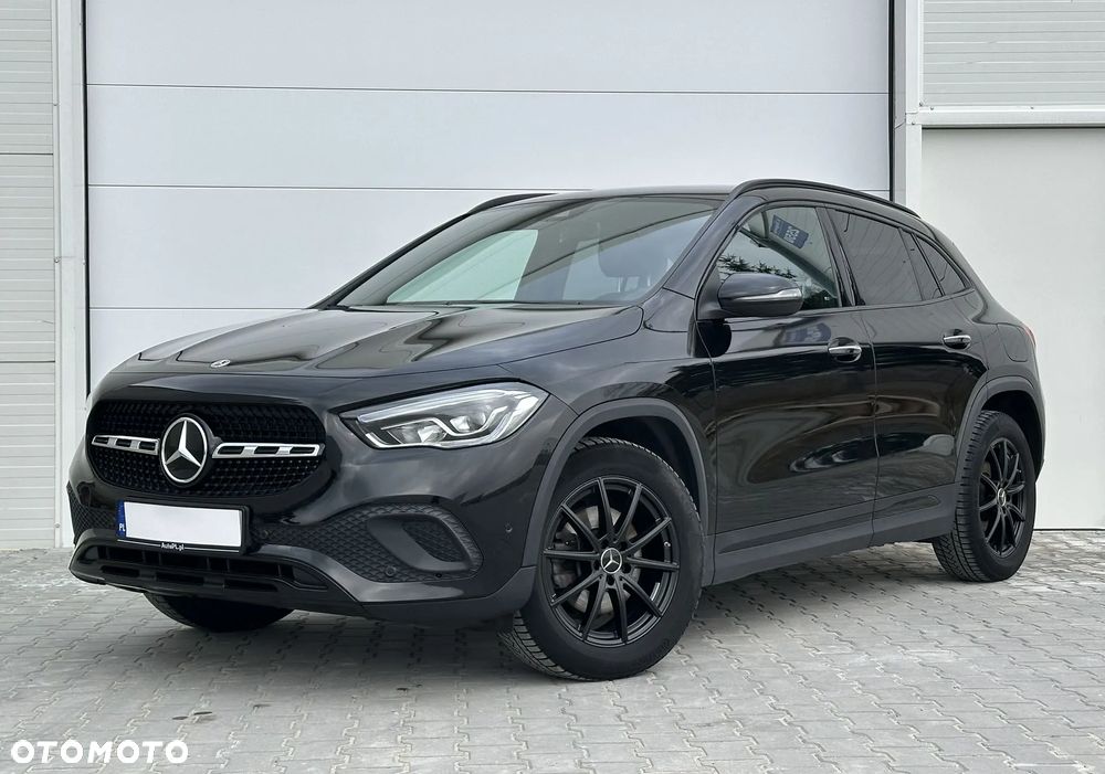Mercedes-Benz GLA 200 4-Matic Progressive - 1