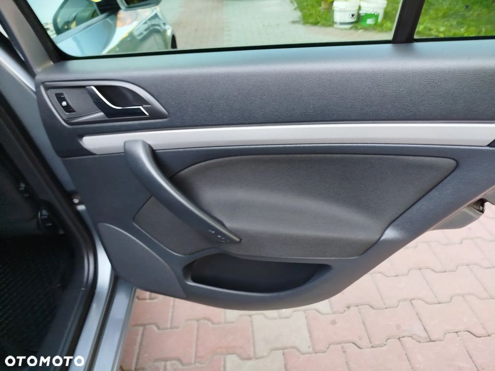 Skoda Octavia 1.6 TDI DPF FAMILY - 22