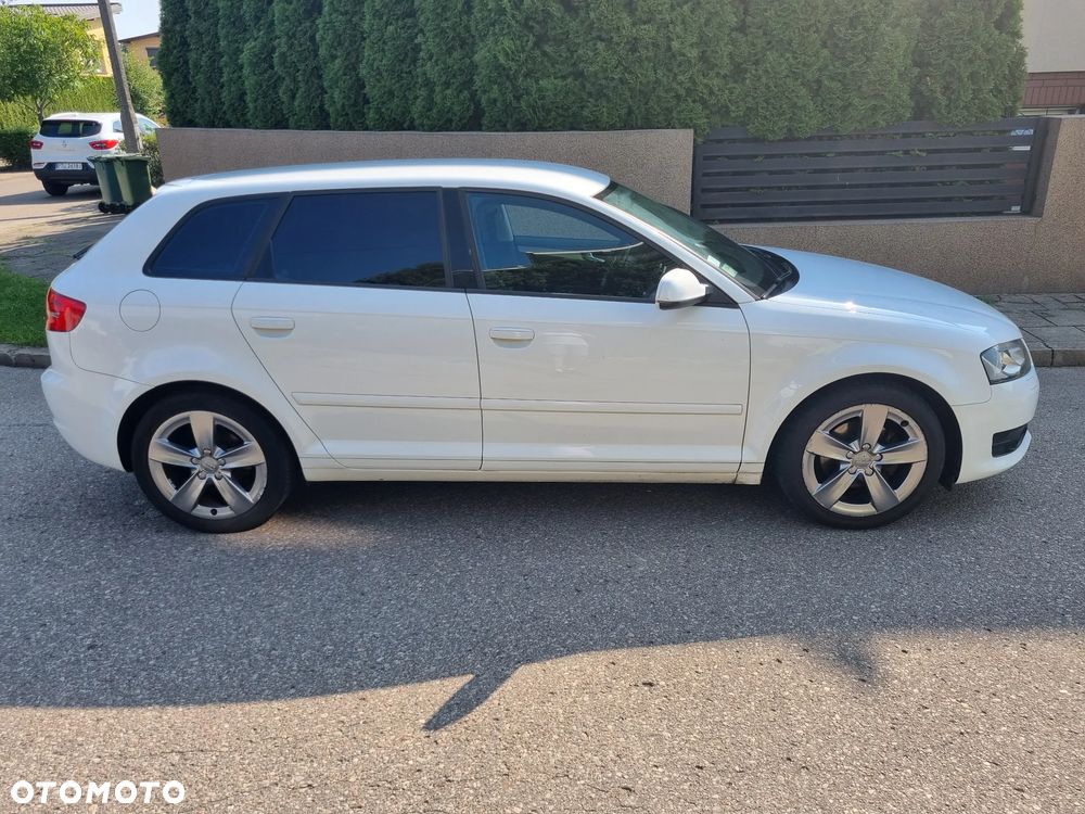 Audi A3 Sportback 1.4 TFSI Attraction - 2
