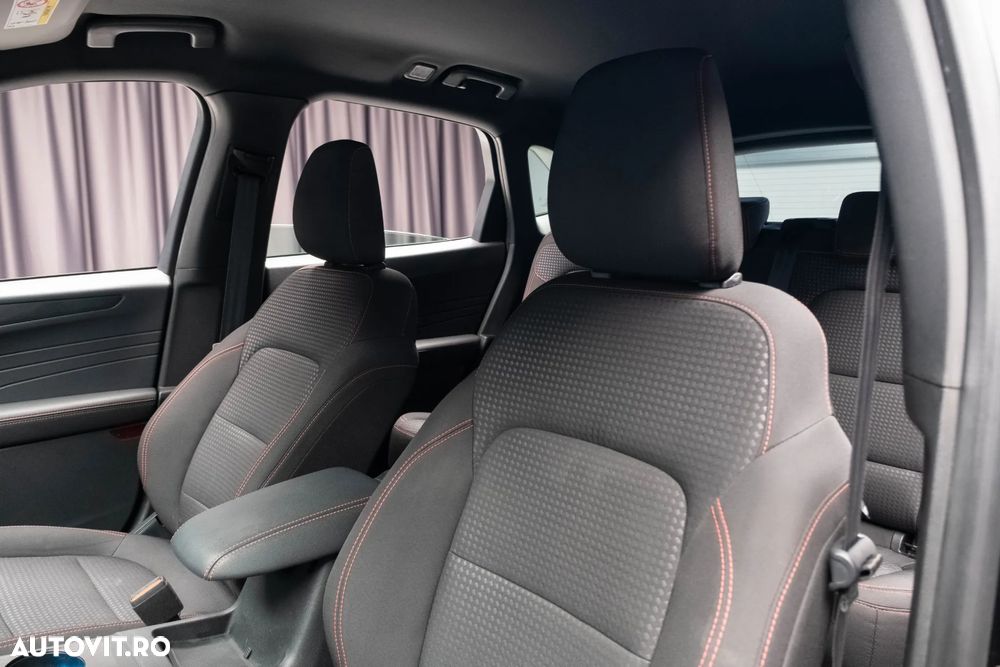 Ford Kuga 2.5 Duratec FHEV ST-LINE - 19