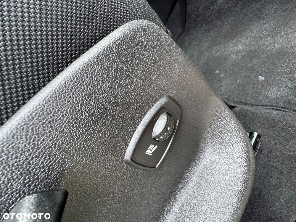 Renault Grand Scenic - 34